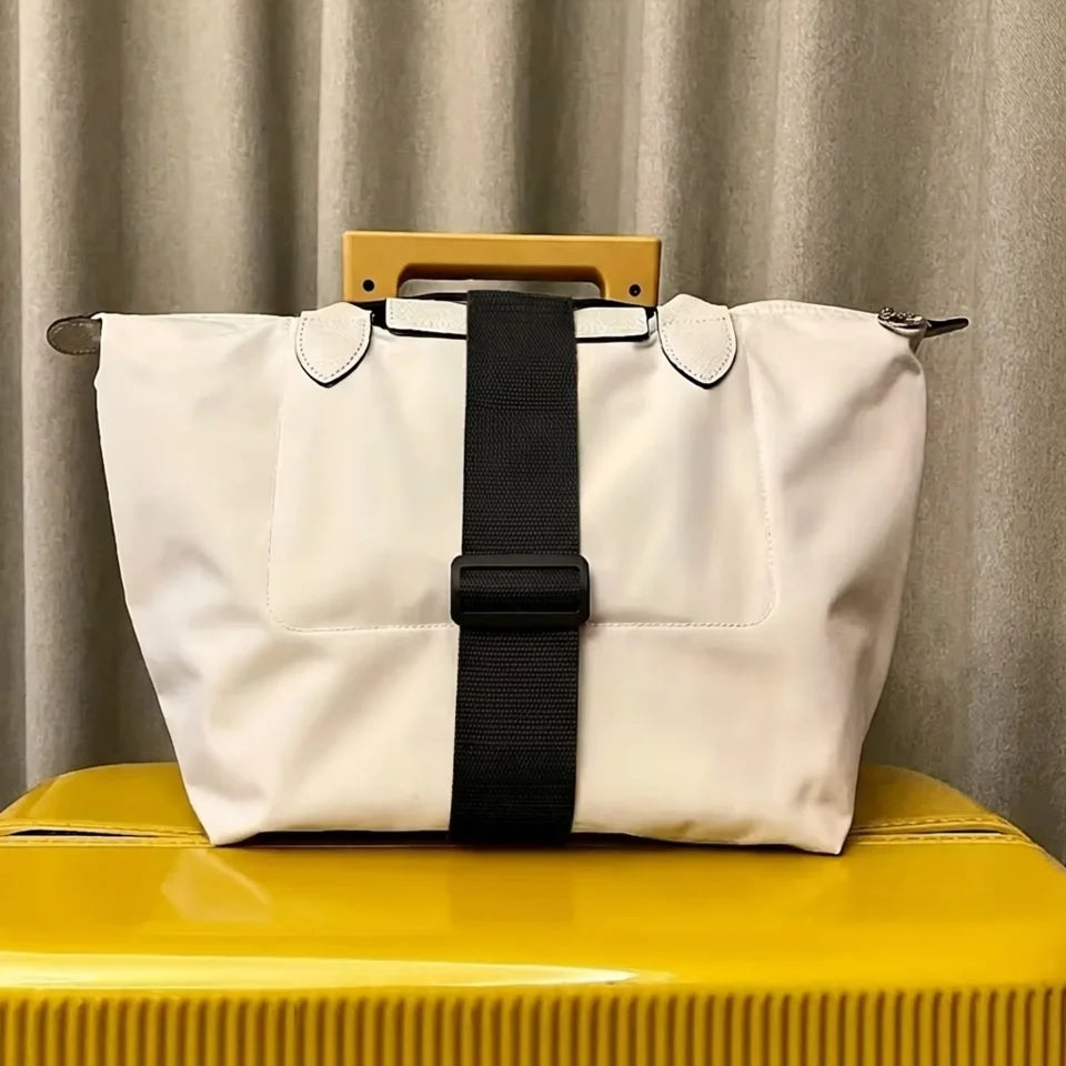 VoyaStrap™: Connect Your Suitcases and Breeze Worry Free Through Any Airport