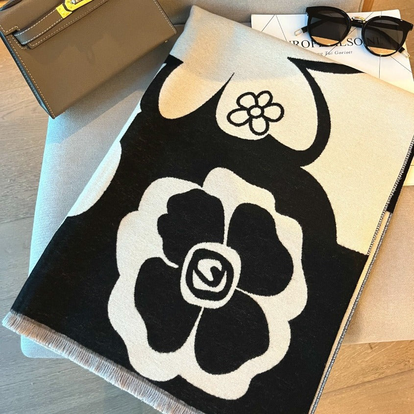 The CamellaNoir™ Shawl