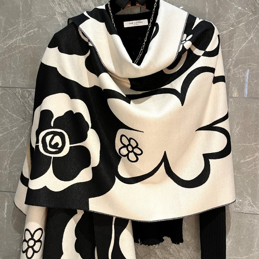 The CamellaNoir™ Shawl