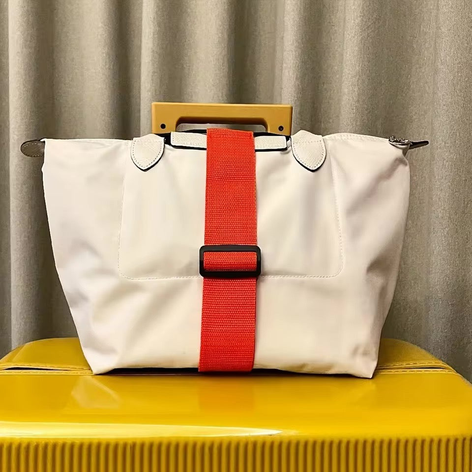 VoyaStrap™: Connect Your Suitcases and Breeze Worry Free Through Any Airport